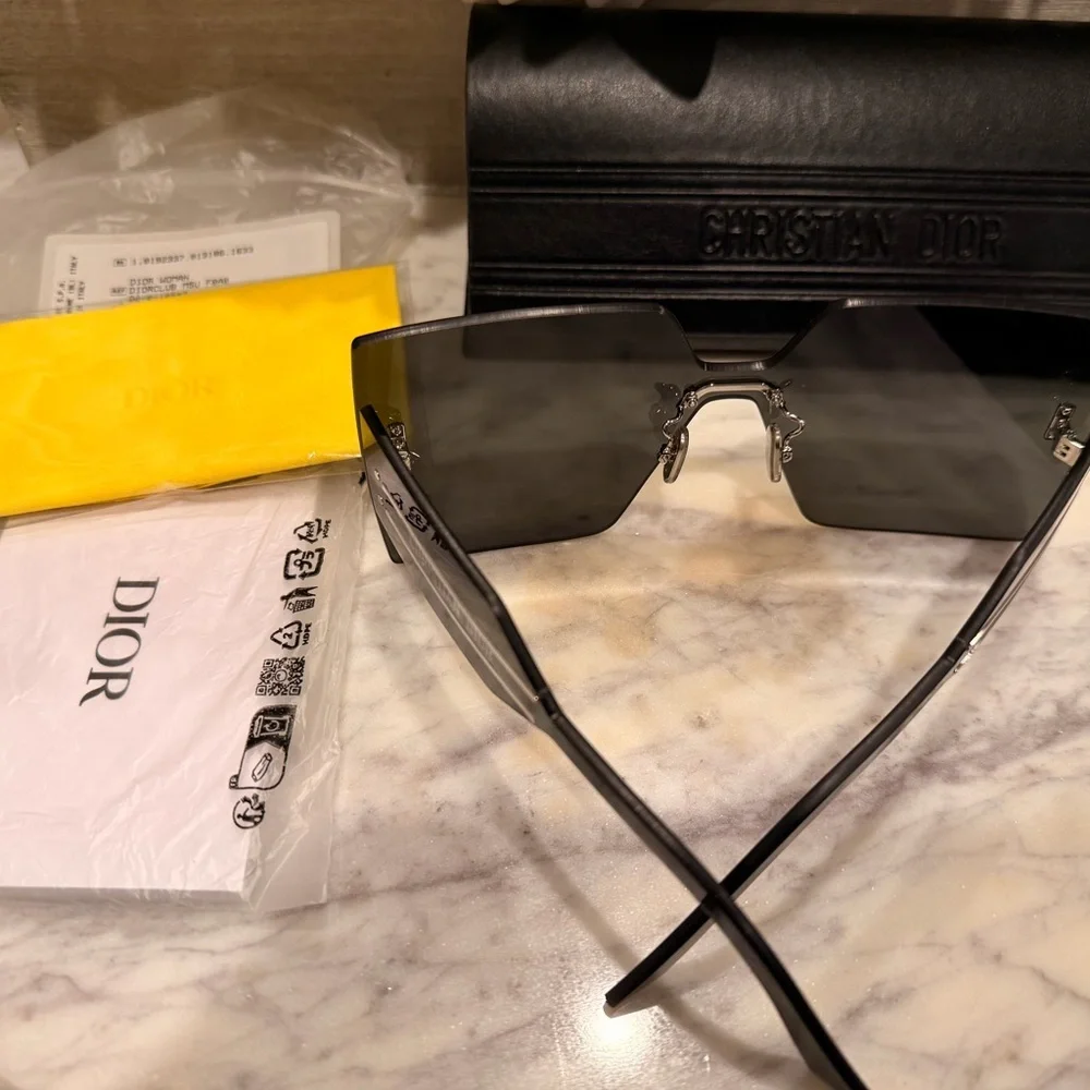 *Brand New* Dior Oversized Rimless Sunglasses in Black - Picture 3 of 7